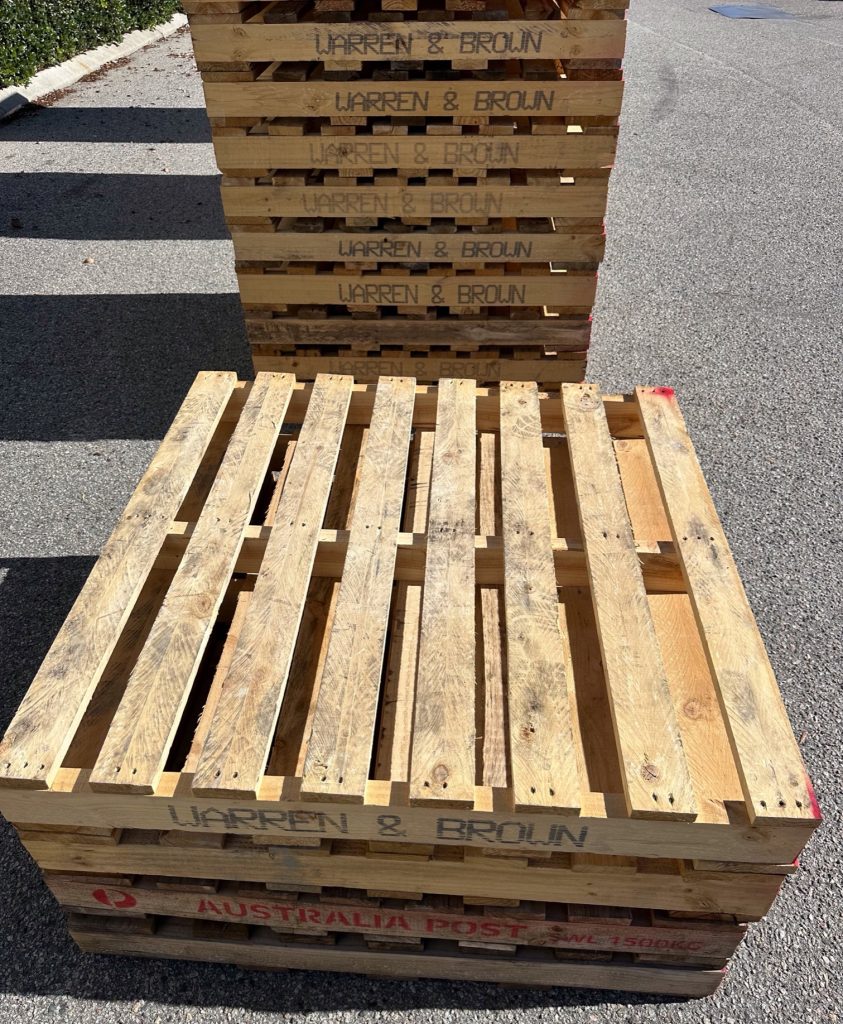 Racking pallets top view 2